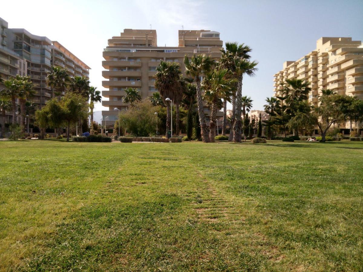 Apartamento 1ª Linea De Mar En Marina D'Or Con Cesped Y Playa Familiar Cabanes  Exterior photo